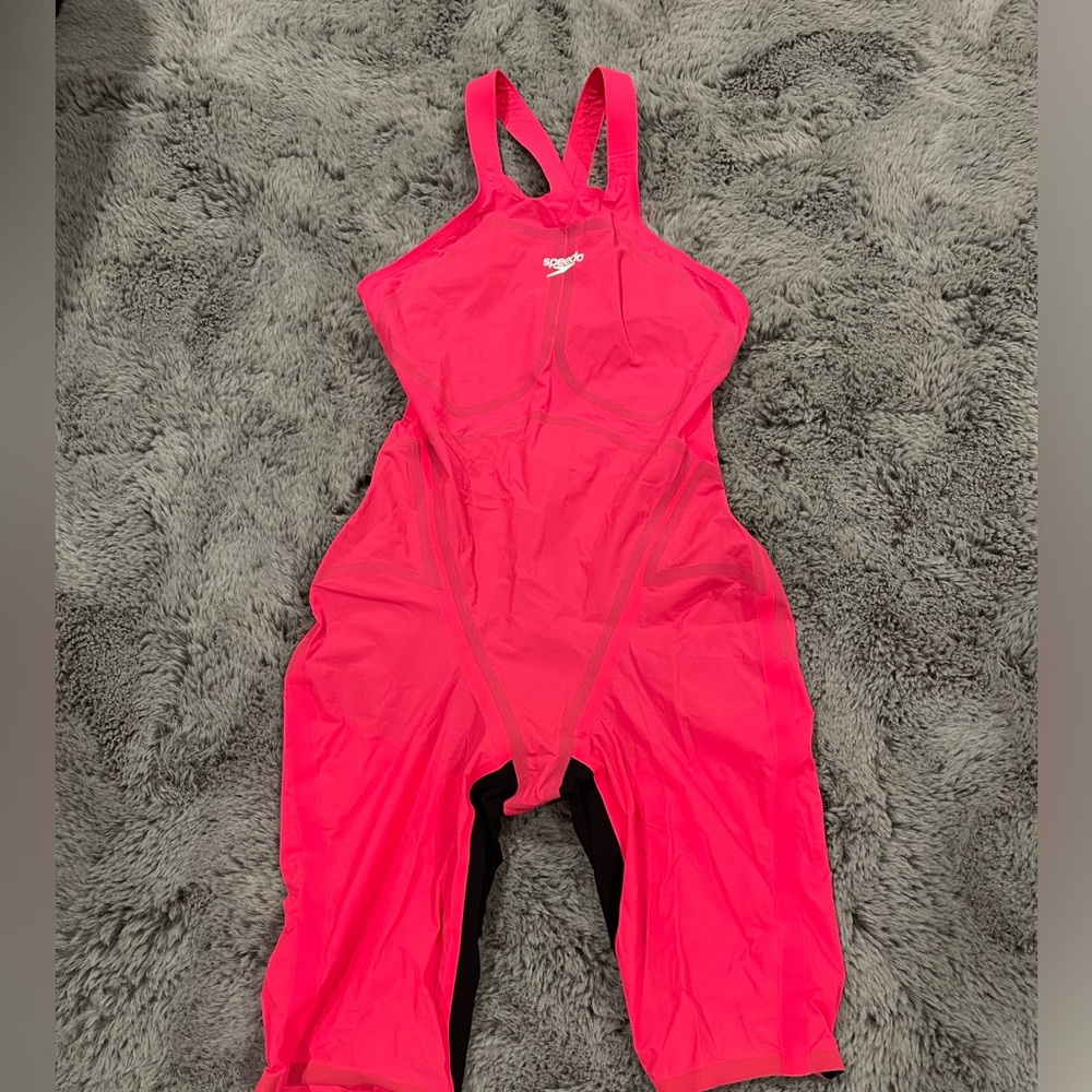 Speedo Fastskin LZR Pure Intent Kneeskin - Red  Size 28 NWT